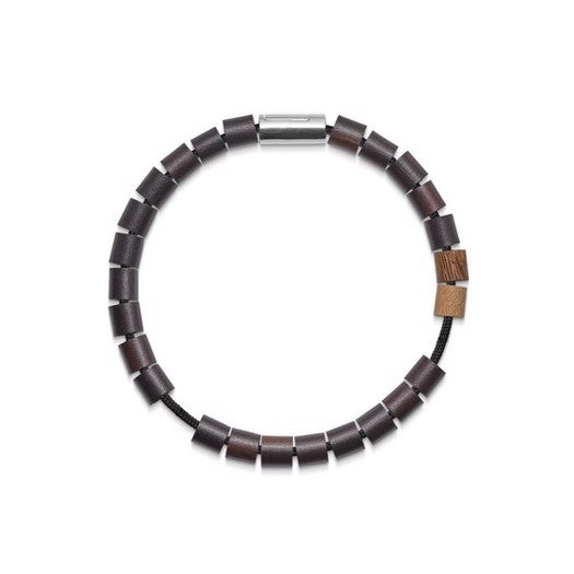 Mads Z armbånd i Black Sun SURF POOL, UAE kollektion med sort nylonsnor, sølvlås og perler i sort, mørk og oak driftwood, justerbar 16,5–21 cm.